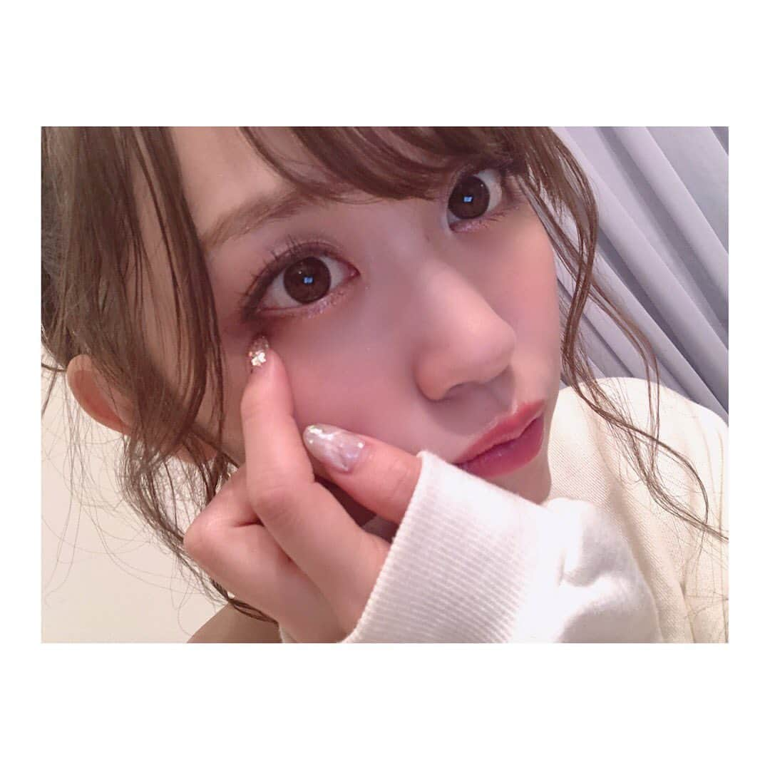 新木さくらさんのインスタグラム写真 - (新木さくらInstagram)「じーっ。#自撮り  シチュー食べたい。」10月10日 20時50分 - araki_sakura14