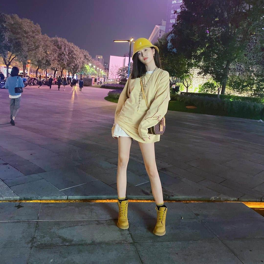 ソニさんのインスタグラム写真 - (ソニInstagram)「💛🧡」10月10日 12時17分 - w.xuanyi0126