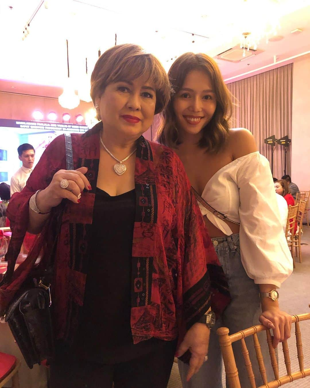 西田美保さんのインスタグラム写真 - (西田美保Instagram)「Congrats @voglio_ph ✨」10月10日 13時30分 - real.miho_nishida