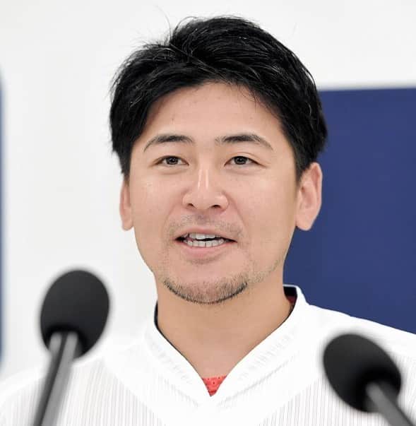 地方民のカープ女子のインスタグラム：「・ アツさんありがとう😭😭💕」