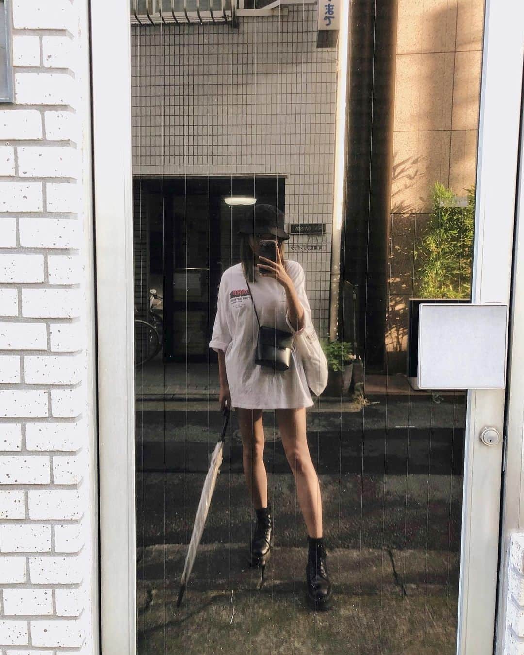 岩崎志保のインスタグラム：「🙄🌪🌪🌪」