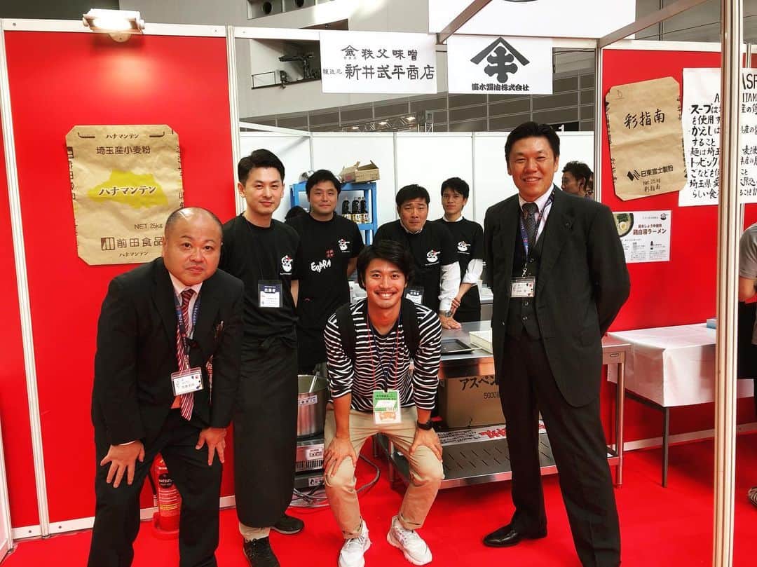 大山啓輔のインスタグラム：「. New Food Fair 2019 #関東食糧株式会社 様によるフードフェアにお邪魔させていただきました！ ホームゲームでの #スタジアムグルメ にもあるラーメンをはじめ、沢山の美味しいものを食べたり、#アスリート としての食との向き合い方をレクチャーしていただいたりと、とても有意義な時間になりました！ ありがとうございました！！！」