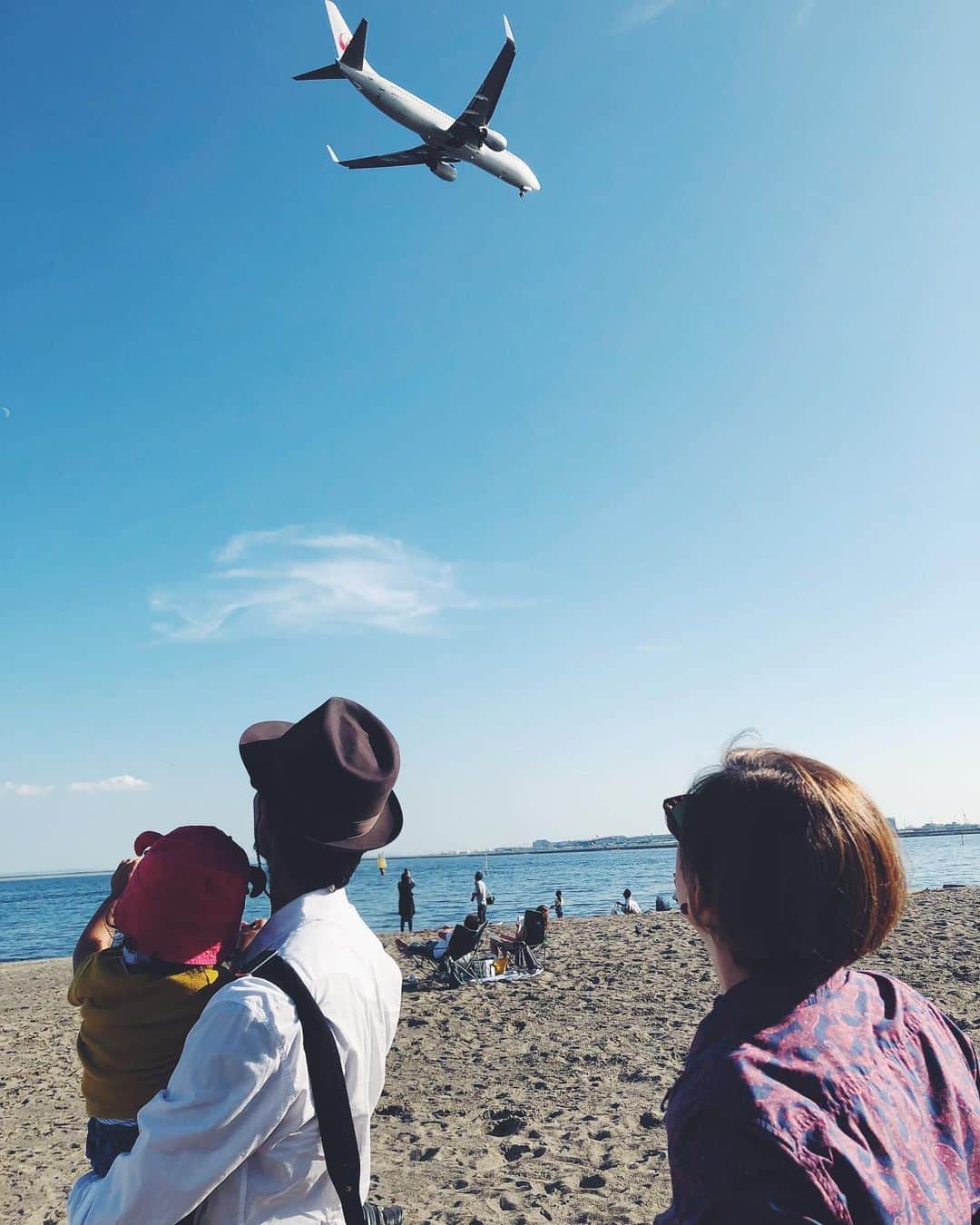 尾形沙耶香さんのインスタグラム写真 - (尾形沙耶香Instagram)「#airplanelovers ✈️ @hola_george0618  大興奮👶🏻」10月10日 18時12分 - sayakaogata