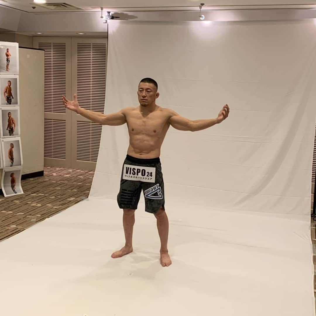 川尻達也さんのインスタグラム写真 - (川尻達也Instagram)「本日からRIZIN.19公式スケジュール開始。 ヒリヒリするぜ。 #茨城 #つくば #土浦 #茨城格闘技 #つくば格闘技 #土浦格闘技 #茨城柔術 #つくば柔術 #土浦柔術 #mma #jmma #TBLOOD #キックボクシング #柔術 #RIZIN #RIZINFF #RIZIN2019」10月10日 18時32分 - crusher_mma