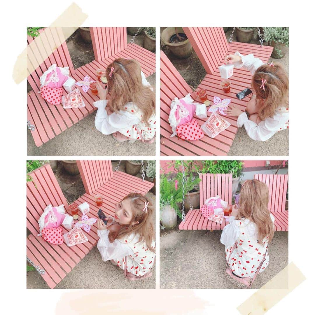 エリンコさんのインスタグラム写真 - (エリンコInstagram)「💓💞💖🍒💖💞💕 . のんびりとした休日になみこしゃんと ゆったりピクニックランチしたよ🎀 . 可愛いすぎる空間ーーー💓 . @littledarling_coffeeroasters . #ピクニック #pink #ピンク #可愛い #乃木坂カフェ #えりんこカフェ巡り　#littledarlingcoffeeroasters」10月10日 18時45分 - erinko0315