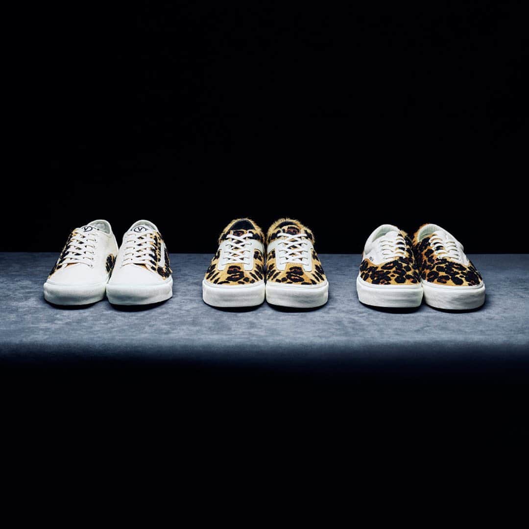 HYPEBEASTさんのインスタグラム写真 - (HYPEBEASTInstagram)「@hypebeastkicks: @billys_tokyo has added vivid leopard stylings to three classic @vans silhouettes for an exclusive release. Featuring the Bess Ni, Bold Ni and Era models, fierce fabric has been applied differently on each silhouette, offering a unique juxtaposition with each shoe’s natural white canvas accents and special hits. All three pairs will be made available for pre-order at BILLY's Tokyo on October 12.⁠⠀ Photo: BILLY's Tokyo」10月10日 19時02分 - hypebeast
