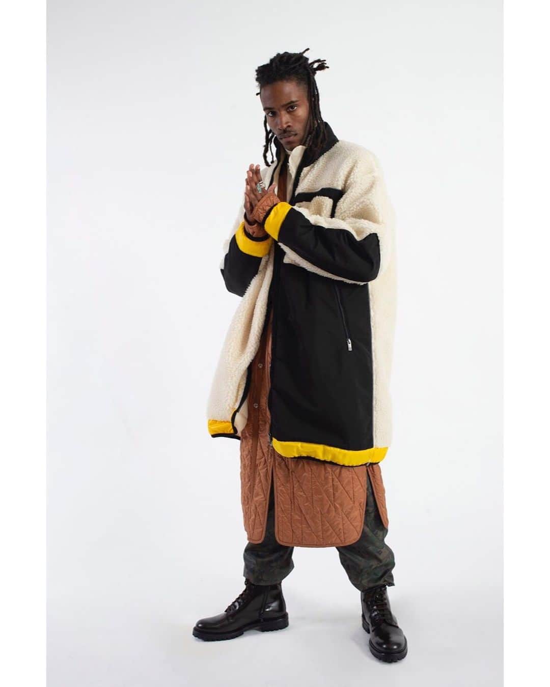のインスタグラム：「N.HOOLYWOOD FALL2019 Fleece Coat in @highsnobiety  Fashion Editor: @coreytstokes  Photographer: @lifeinreverie Model: @keithcharles #misterhollywood#nhoolywood#fleece#coat」