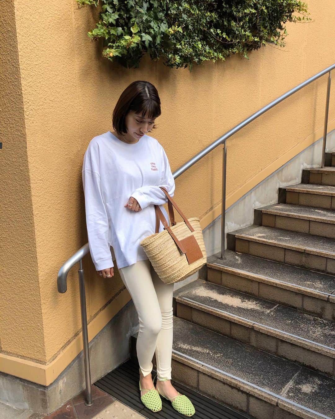 のインスタグラム：「. @onetwothree.jpn  沢山ORDER頂き有難う御座います🖤 今から使えるitemなのでオススメです🙆🏻‍♀️ long sleeve Tは ゆとりのあるサイジングなので タイトなレギンスに合わせて🦢 . . #muuootd #onetwothree__」