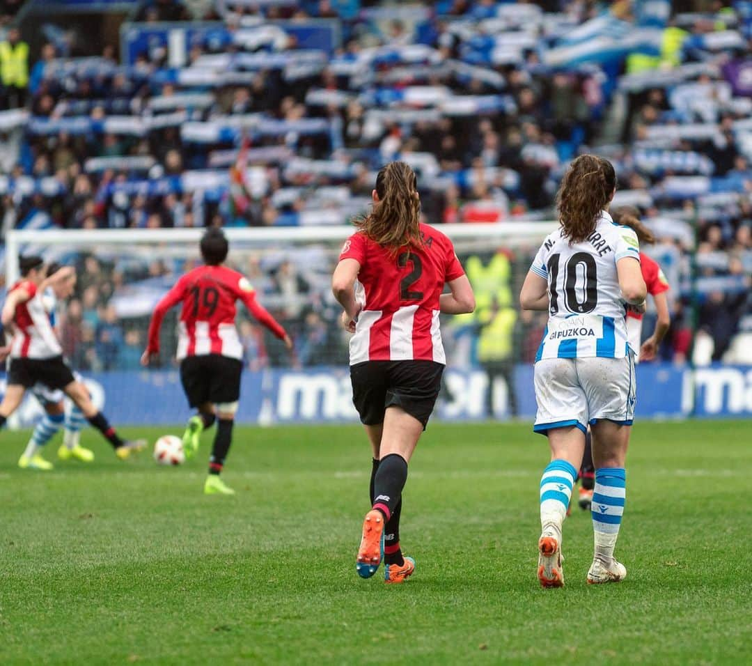 LFPさんのインスタグラム写真 - (LFPInstagram)「Showtime! ⭐️ • #Basque #Derby #RealSociedad #Athletic #PrimeraIberdrola #LaLiga」10月10日 22時23分 - laliga