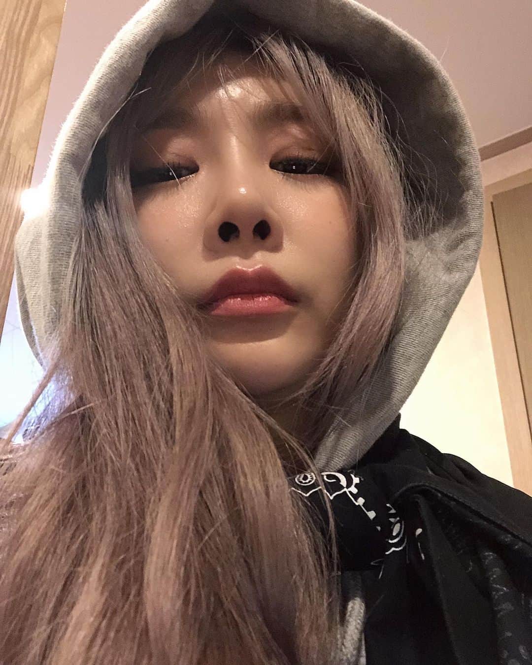 ジェアのインスタグラム：「ㅎㄷㅈㅁ ㅎㅂㅎ!! 맞춰바!! 😂」
