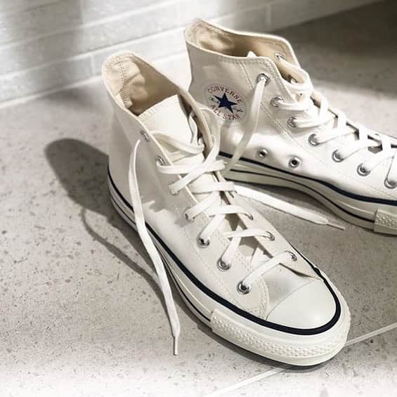 のインスタグラム：「〝CONVERSE CANVAS ALL STAR〟﻿ 10/10(thu.)ON SALE！﻿ オールスターのMADE IN JAPANモデル。﻿ キャンバスオールスターとは異なる生成りテープ、コットンシューレースを使用。﻿ 一足は必ず持っておきたい定番の人気アイテム。﻿ ﻿ ¥12,000+tax﻿ col:ホワイト﻿ size:22.5/23.5/24.5/25.0﻿ ﻿  #Plage #プラージュ﻿ #baycrews #fashion  #coordinate #converse  #conversechucktaylor」