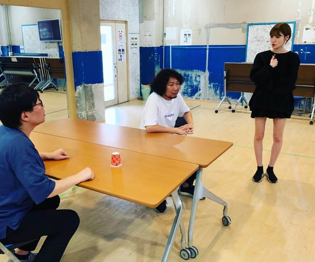 のインスタグラム：「【ココロMEETS─出逢うだけが人生だ─】 10月 18日(金)19:00開演 19日(土)14:00開演/18:00開演 20日(日)13:00開演/17:00開演  東京赤坂RED/THEATER  前売4000円 チケよし・チケぴ・ローチケより発売  犬の心押見 家城啓之 〈MEETSゲスト〉 かもめんたるう大 糸原美波 ぜったくん」