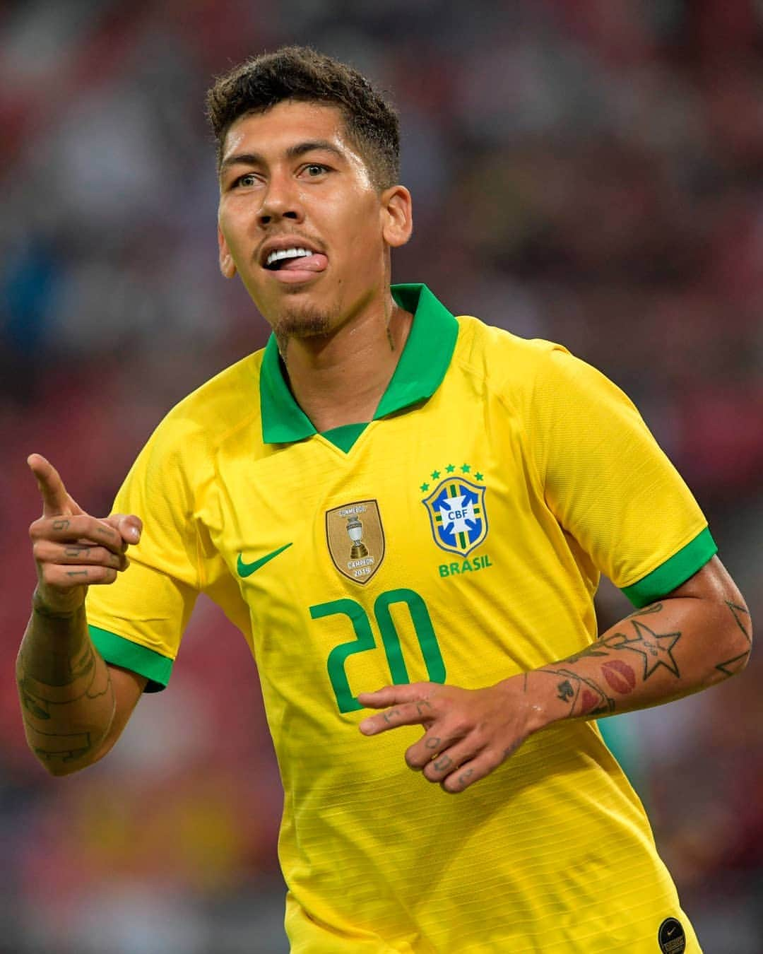 UEFAチャンピオンズリーグさんのインスタグラム写真 - (UEFAチャンピオンズリーグInstagram)「🇧🇷 Main man for Brazil now?⁣ ⁣ @roberto_firmino 🤙⁣ ⁣ #UCL #BRA #Brasil #Brazil #SouthAmerica #seleção @cbf_futebol」10月10日 23時41分 - championsleague