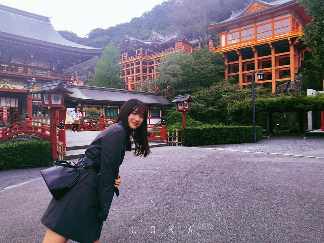 のインスタグラム：「・ ⛩祐徳稲荷神社⛩ 御朱印帳📓家族では集めてるんだけど自分でも買おうかな〜︎🤔 ・ #祐徳稲荷神社#⛩ #佐賀#佐賀旅行#🥀 #渡邊菜々#わたなな#🌻 #最後の2枚の写真は#あたらしい洋服」