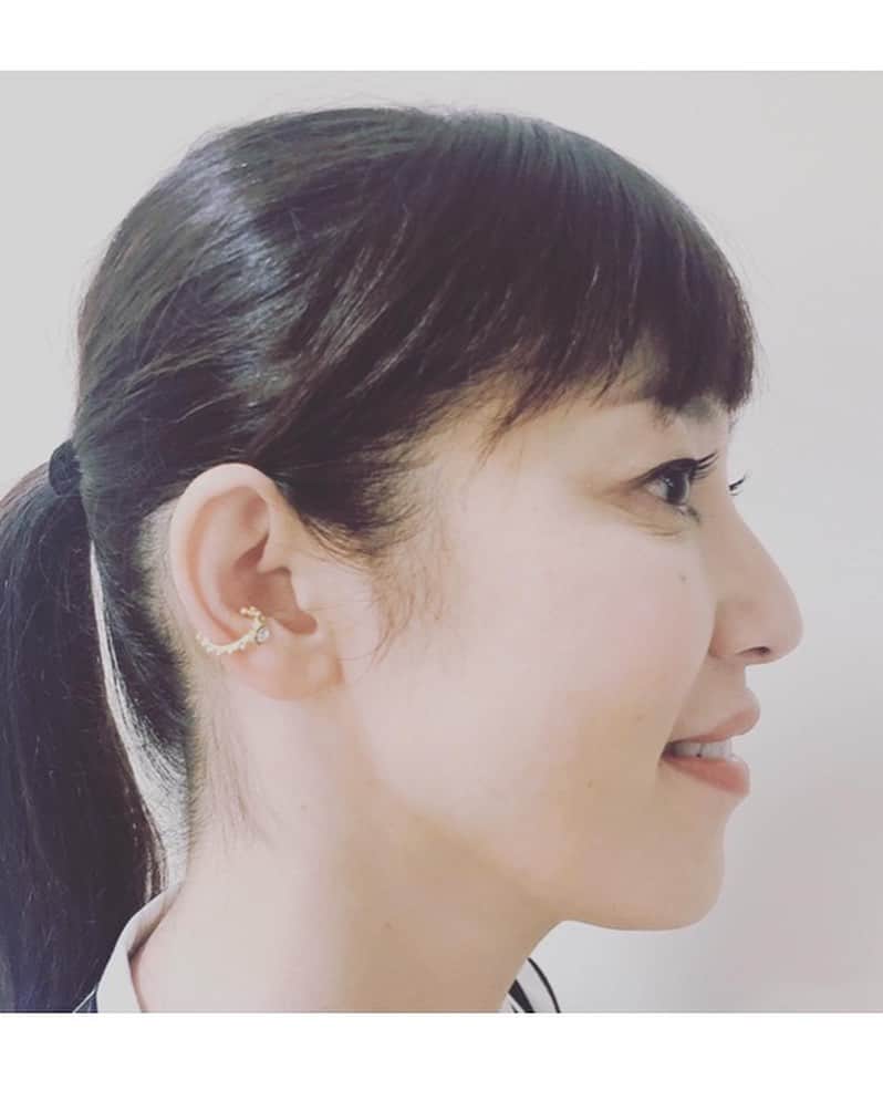 須藤理彩さんのインスタグラム写真 - (須藤理彩Instagram)「#ミスジコチョー #制作発表  また今日も @rukusbyyasuhirotomita  のお気に入りイヤーカフ❤︎❤︎❤︎ そしてこちらもどハマり中  @lauclothing  のボーダーのセットアップ〜❤︎❤︎❤︎」10月11日 0時25分 - ichico_smile