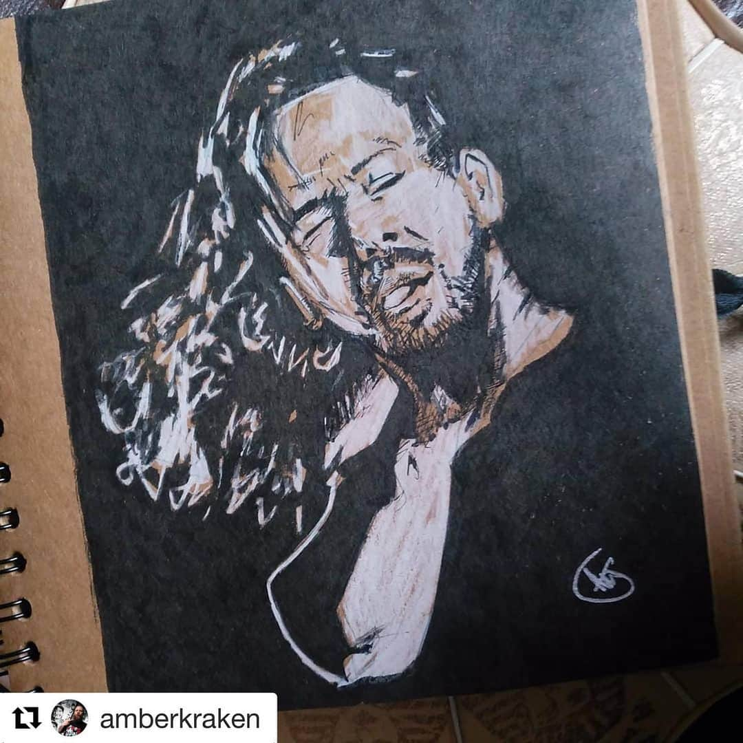 中邑真輔さんのインスタグラム写真 - (中邑真輔Instagram)「Art of @amberkraken  I've been really busy over the past few weeks, so haven't done too much drawing. I have today off, so have drawn Shinsuke Nakamura. . . . . #shinsukenakamura #nakamura #wwe #smackdown #raw #wrestler #wrestling #wrestlingart #fanart #drawing #sketch #sketchbook #amberkraken」10月11日 1時24分 - shinsukenakamura