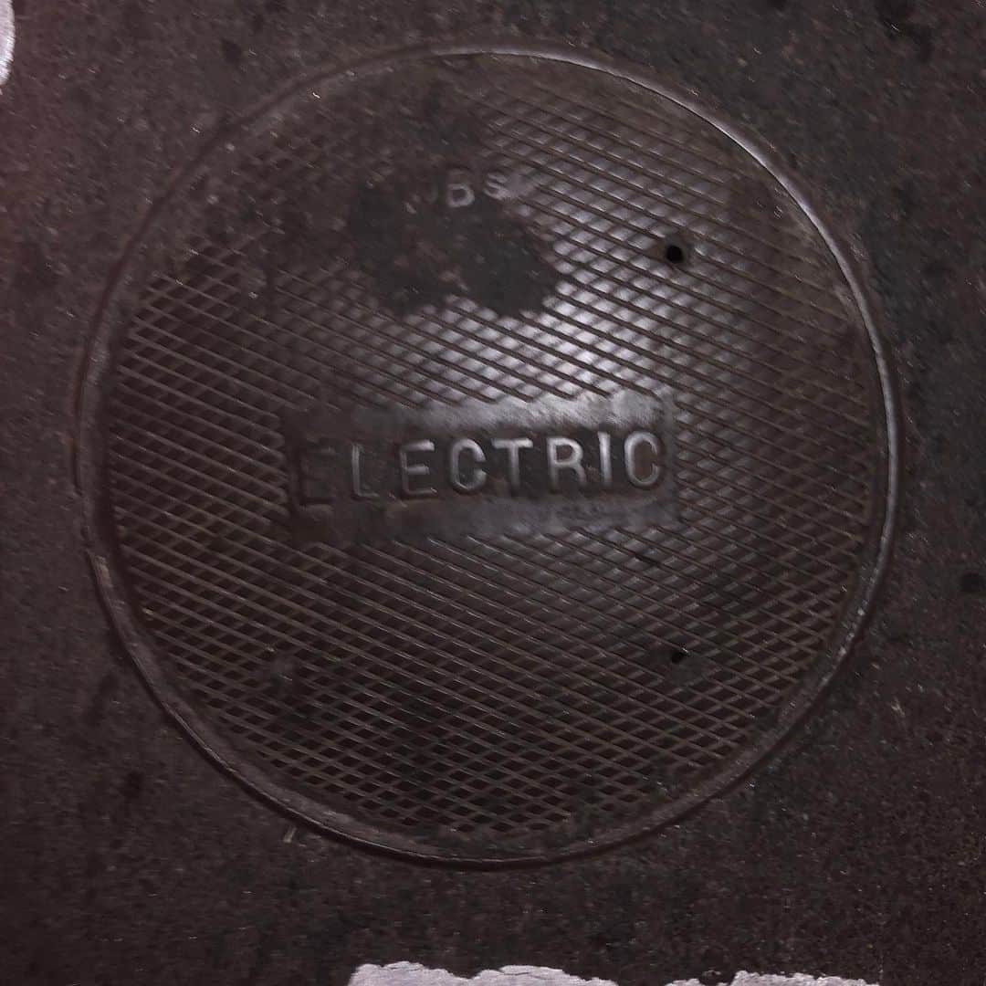 岡倫之さんのインスタグラム写真 - (岡倫之Instagram)「This is an American manhole. #manhole  #manholecover #hobby #object #art #artwork #instagood #follow #love #American #USA #Charlotte #Nashville #マンホール #マンホーラー #インスタ映え #芸術 #アート #趣味 #漢 #下を向いて歩こう #アメリカ #シャーロット #ナッシュビル」10月11日 3時54分 - great_o_khan