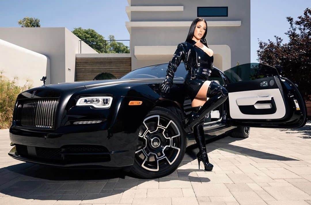 Jules Jordanのインスタグラム：「Finally got my car out of the garage for a shoot 😂 “Angela White Dark Side” @theangelawhite」