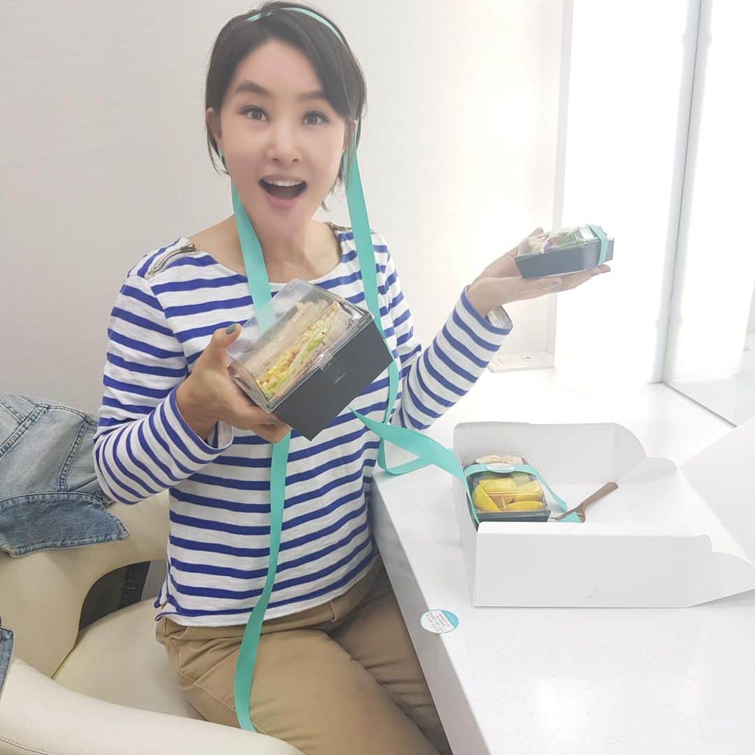 パク・ジヨンのインスタグラム：「봉태규는사랑입니다 .덕분에 우리모두 행복하게 맛나게 먹었어  고마워♥️#봉태규」