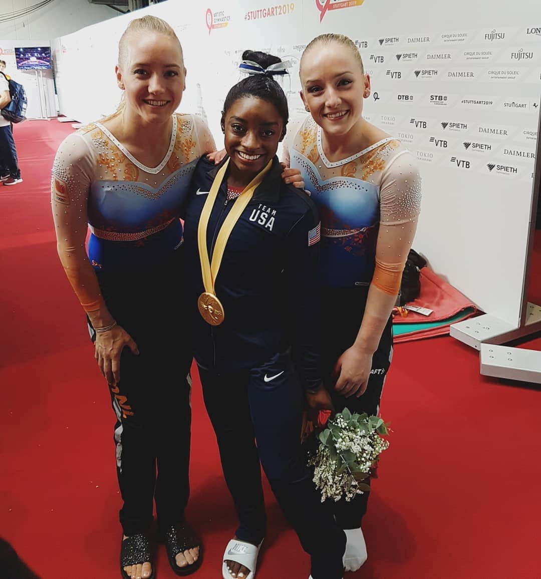 リーケ・ウェイファースのインスタグラム：「Congrats to you @simonebiles ♡ You truly are a superst☆r. So much respect for you to keep improving to get on even a higher top every time💪🔥」