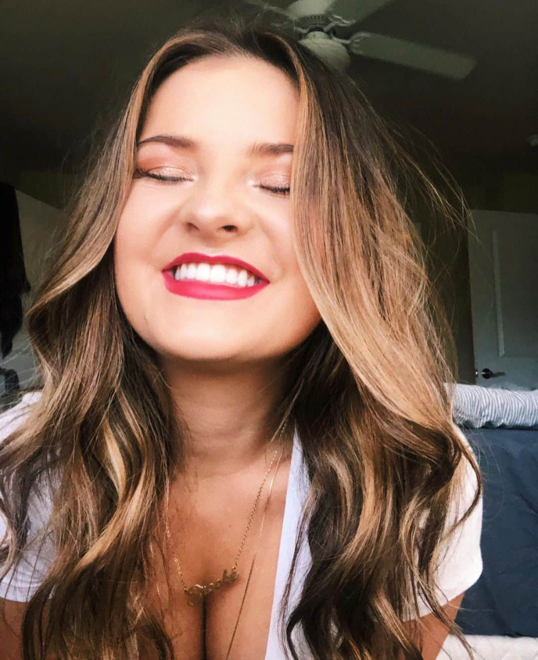 Brooke Marie Hylandさんのインスタグラム写真 - (Brooke Marie HylandInstagram)「Are you the date? Bc you’re a 10/10 💋 (get it?)」10月11日 7時31分 - brookehyland