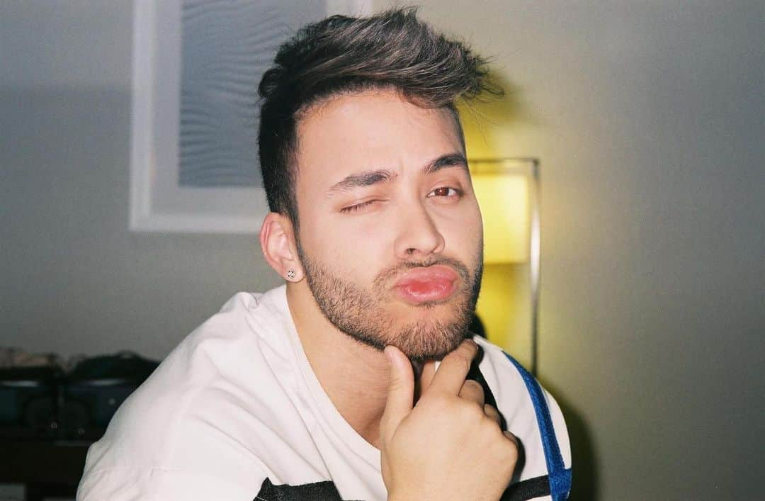 プリンス・ロイスさんのインスタグラム写真 - (プリンス・ロイスInstagram)「😘」10月11日 7時34分 - princeroyce