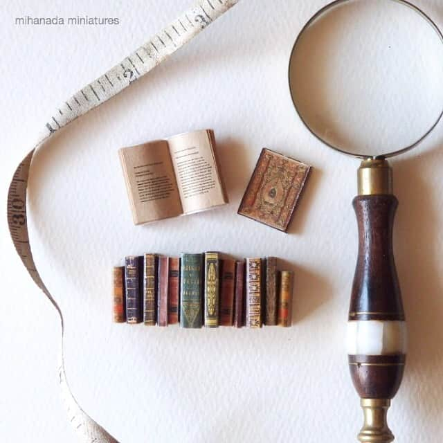 sae nakagawaのインスタグラム：「. #miniaturebooks 📚 .」