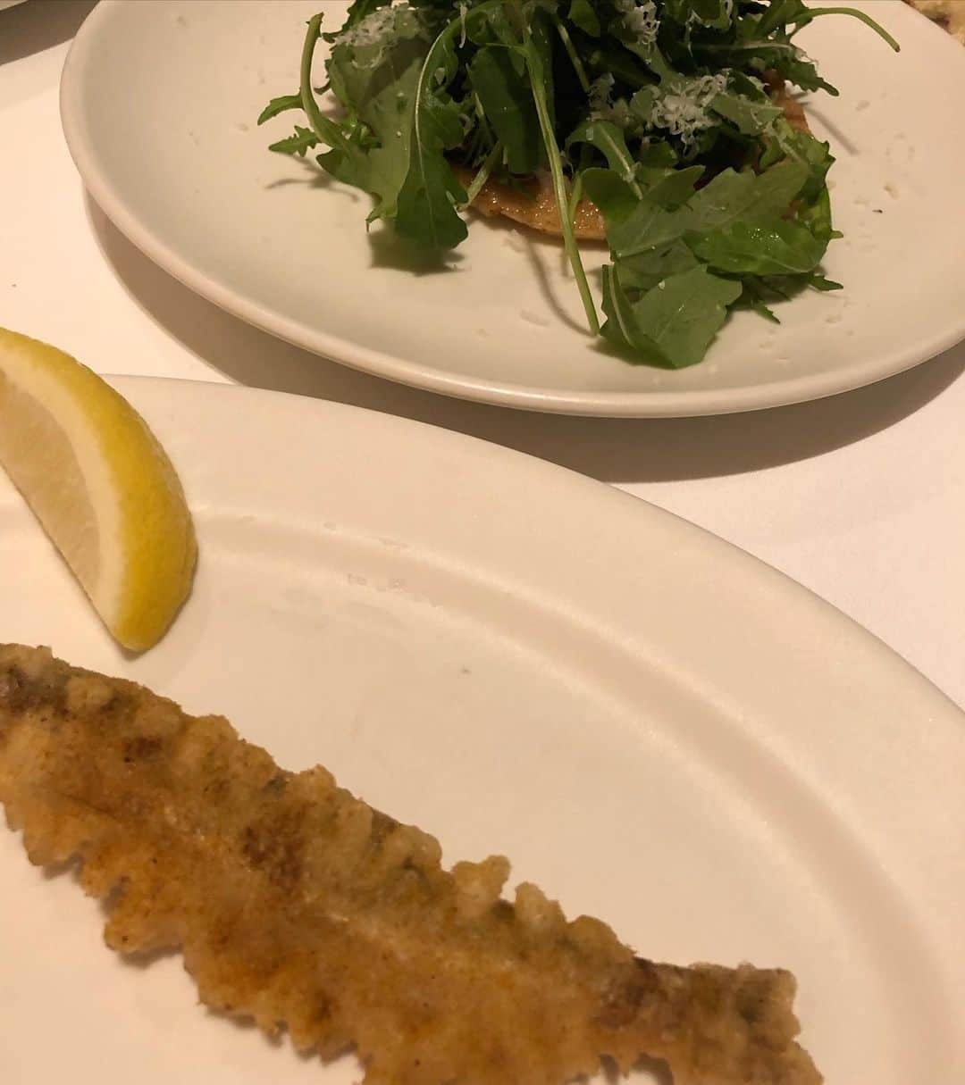 甘糟記子さんのインスタグラム写真 - (甘糟記子Instagram)「食いしん坊仲間のふみえさんに、お誕生日お祝いで表参道のエストキッチンhに連れてもらいました( ^ω^ )  ヒロさんのお店で、空間も広くて、オープンキッチンで活気もあり、とっても素敵なお店でした（≧∇≦） パンはヒロさんが直々サーブしてくれたり！ またパンが美味しいこと！  最後の誕生日カキ氷の時は、店内全員巻き込んで盛り上げてくださり、、、 久しぶりに照れたわ〜（笑）  でもいくつになってもお誕生日お祝いをしてもらえるっていうのは、嬉しくて幸せなことですね(๑>◡<๑)  ありがとうございました！  #テストキッチンエイチ #誕生日お祝い#イタリアン#表参道#リストランテヒロ」10月11日 10時09分 - norihey924