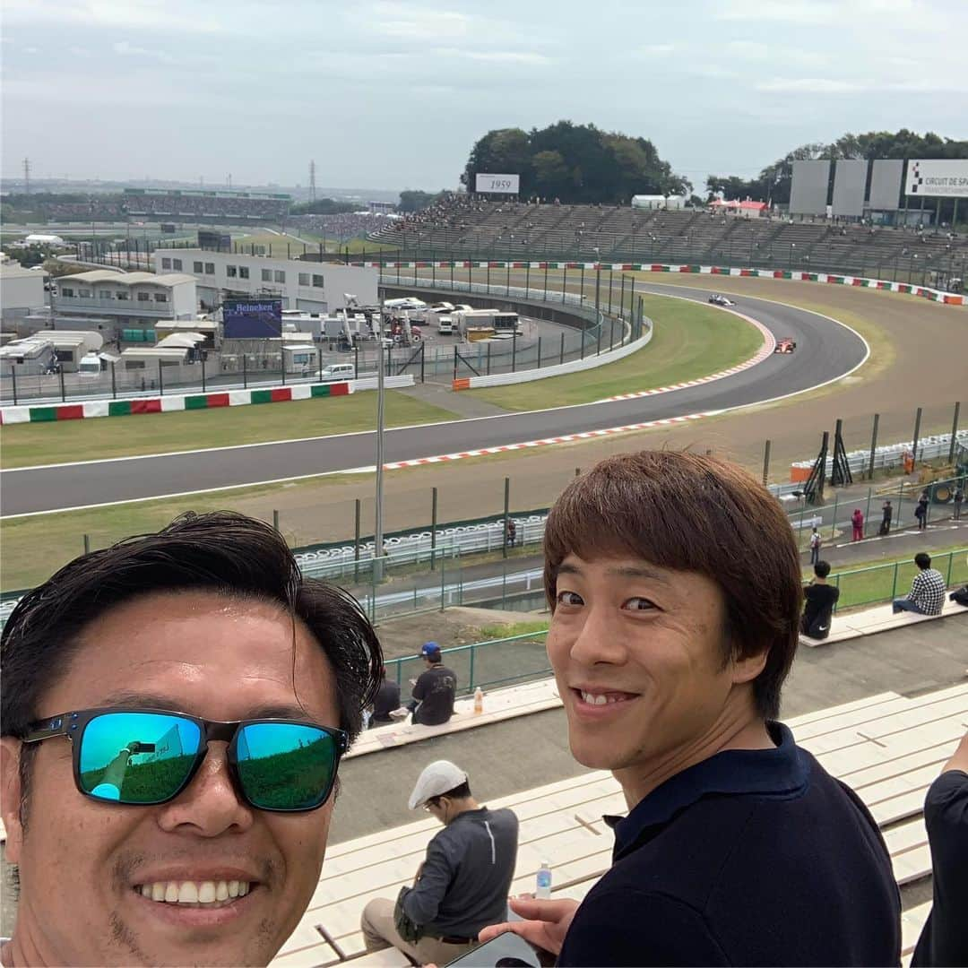 松浦孝亮さんのインスタグラム写真 - (松浦孝亮Instagram)「山本尚貴の応援で鈴鹿に来ました！ 初のF1楽しんで！！ #山本尚貴 #初のF1ドライブ #havefun  #hondaracing」10月11日 11時39分 - ko_matsuura