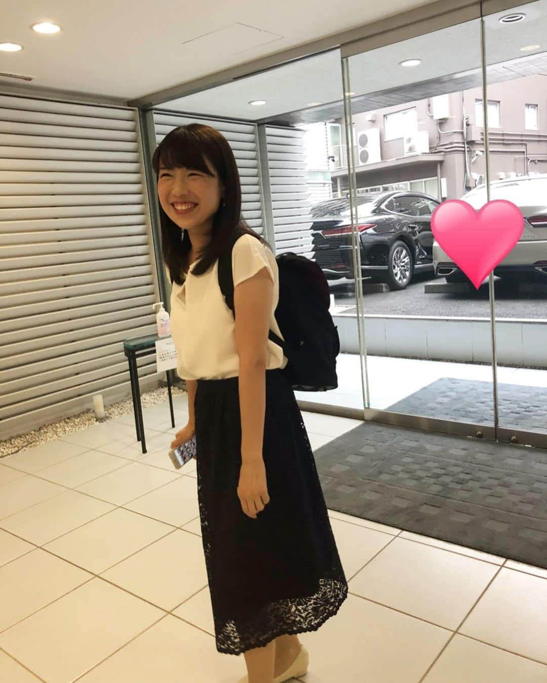 道岡桃子さんのインスタグラム写真 - (道岡桃子Instagram)「ロケ用のリュックをGET❣️ . 良いデザインがなくて困っていたところ、スウェーデンのシンプル＆かわいいブランドを発見！軽くて見た目よりいっぱい入ります。はしゃいでいたら、マネージャーさんが100連写してくれました📸笑 . 母が、私も欲しいと言ってきます←🤣🤣 . 公式サイトで使える15%offのディスカウントコード→momoko_m15  http://gastonluga.com 送料返送料無料です♡ . #GastonLuga #ガストンルーガ #バックパック#スウェーデン #ストックホルム #リュック女子 #リュック #アナウンサー #おでかけ #ピクニック #ロケ #謎のウォーキング #backpack #sweden #outdoor #anywherewithgl」10月11日 12時06分 - momoko_ana