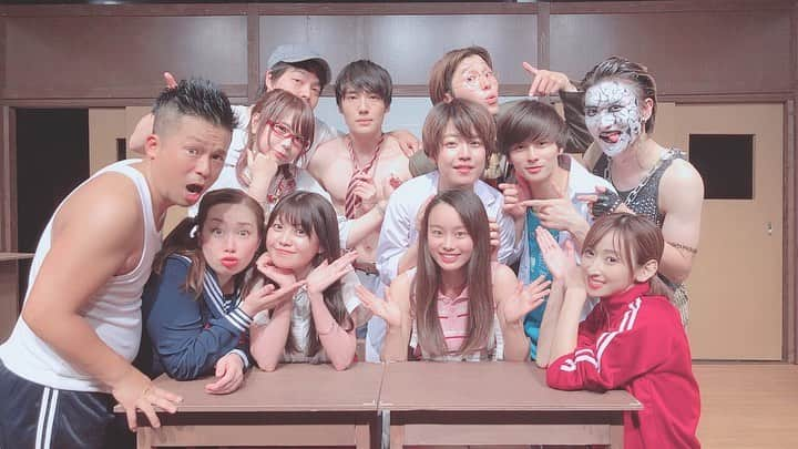 井坂仁美さんのインスタグラム写真 - (井坂仁美Instagram)「♡ 今更だけど…（笑） 青春フルスロットルの写真🤳 ◌ 2度目の作品！ 前回は谷口理子という役でド天然な生徒役でしたが、再演の今回は、冷徹な先生の貝原麗子を演じさせてもらいました♪ ◌ 貝原先生はキーマンでもあるし長台詞も多いし、難しい事の連続だったけど、私を沢山成長させてくれた役でもあります😊 そしてラストの冷徹とは真逆なヤンクミ貝原さん笑 これも色んな意味で大変だったわー！！🤣このギャップにやられてくれる人がいたら幸せです♡笑 ◌ 終演から何ヶ月か経ったけど、未だに台詞言えそうなくらい覚えてる！！ここまでツンケンしてる役初めてでプレッシャーもありましたがとても楽しかったでふ♡ ◌ 見に来てれた皆んなにこの役のひーちゃん好きでした！って言われて本当やって良かったなっと(◜௰◝) ◌ よっちゃん素敵な役をありがとう！！！ ◌ 次のバルス作品は11月20日〜24日公演の「歌舞伎町シュガーナイト」！！#ビタナイ の続編ですので、前回と同様 鬼嶋小夜役で出演します♪ラブ本店でお待ちしております♡ ◌ ◌ #青フル #シュガナイ #バルスキッチン  #井坂仁美 #hitomiisaka #仮面ライダーGIRLS #kamenridergirls #KRGS #kamenrider #仮面ライダー」10月11日 23時45分 - hitomi_ankh