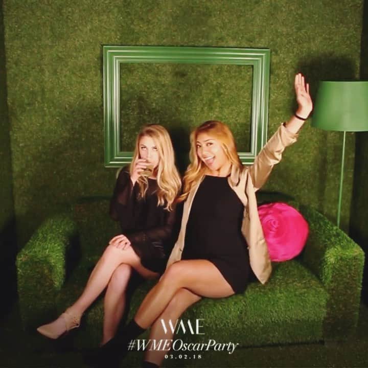 アリソン・リーのインスタグラム：「Happy birthday @alieaclark 💕💕 you’re the white to my rice 🍚」