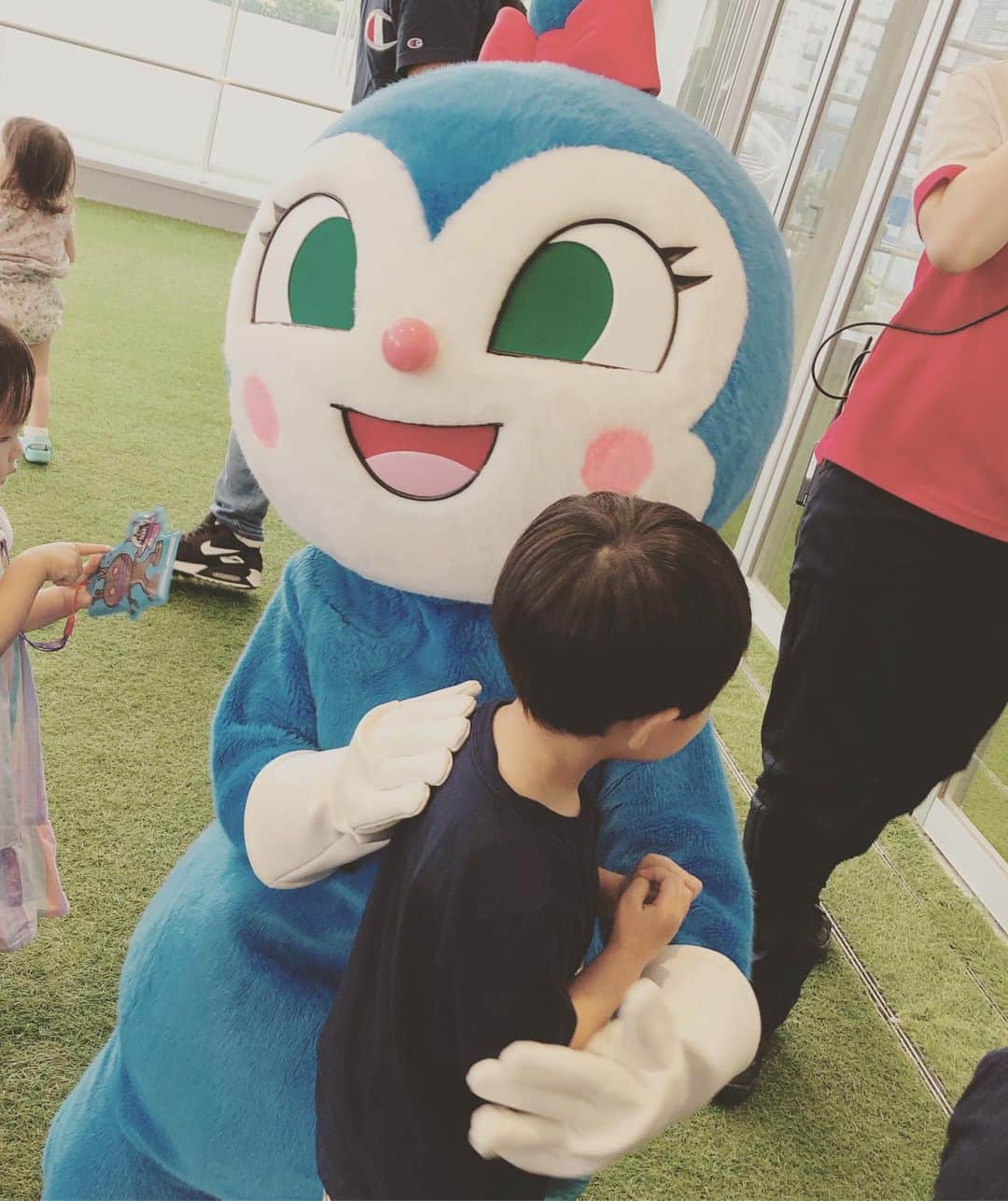 神戸蘭子さんのインスタグラム写真 - (神戸蘭子Instagram)「先日、アンパンマンに会いました^ ^  #アンパンマンミュージアム  #子供とお出かけ」10月11日 17時10分 - ranran0414