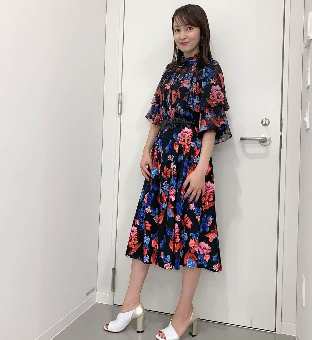 矢田亜希子さんのインスタグラム写真 - (矢田亜希子Instagram)「【オンエア】 2019年10月12日(土) 19：56〜 日本テレビ『世界一受けたい授業』 #世界一受けたい授業 #うんこドリル #うんこ先生 #lanvinenbleu #pandora 衣装はタグ付けしてあります☆」10月11日 17時12分 - akiko_yada