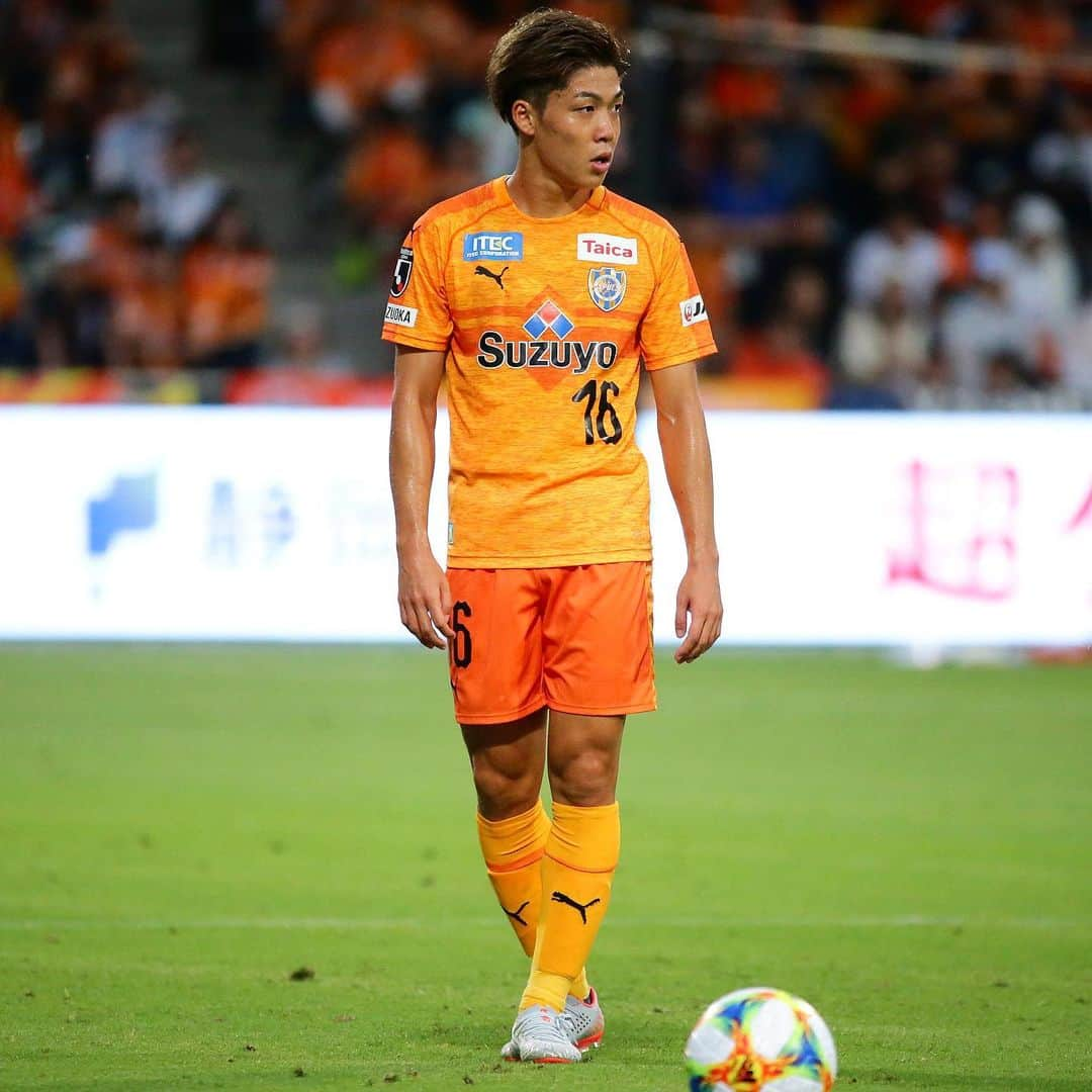 Goal Japanさんのインスタグラム写真 - (Goal JapanInstagram)「. ＼9月の明治安田J1 ベストプレーヤーは？／ 9月の2019 #明治安田生命J1リーグ KONAMI月間MVPに輝いたのは #清水エスパルス の #西澤健太 🎊👏 2試合で4ゴール・2アシストの活躍‼︎ (Photo:J.LEAGUE) . #soccer #football #jleague #J1 #spulse #shimizuspulse #kentanishizawa #サッカー #フットボール #Jリーグ #⚽️」10月11日 17時29分 - goaljapan