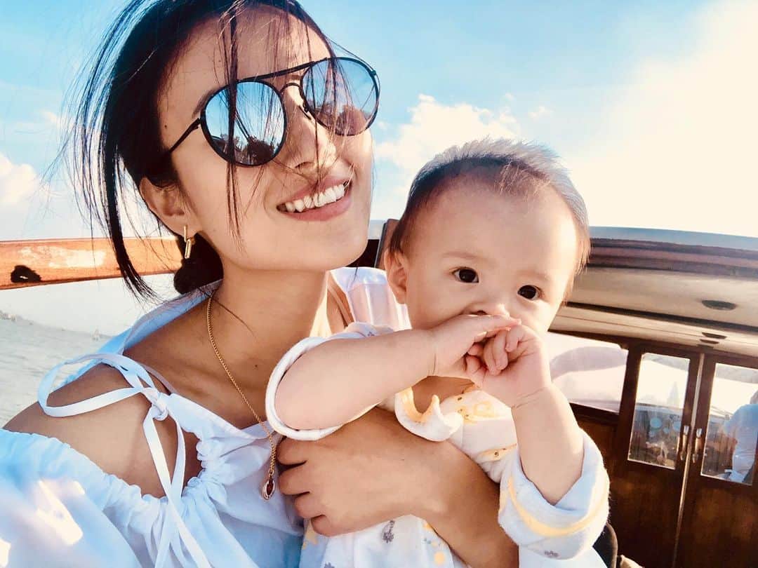 ルピン・ワンのインスタグラム：「Time to go home now ! Miss my little one so much . I don’t believe that my friend told me before “u can’t leave without her once u have her “. Now i am truly feeling so right !!! Can’t wait to see her !😝」