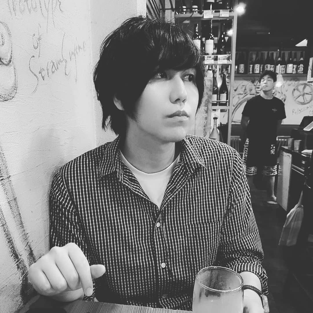らいるのインスタグラム：「たまには華金休んで 台風に備えましょうね。自戒の念を込めて。」