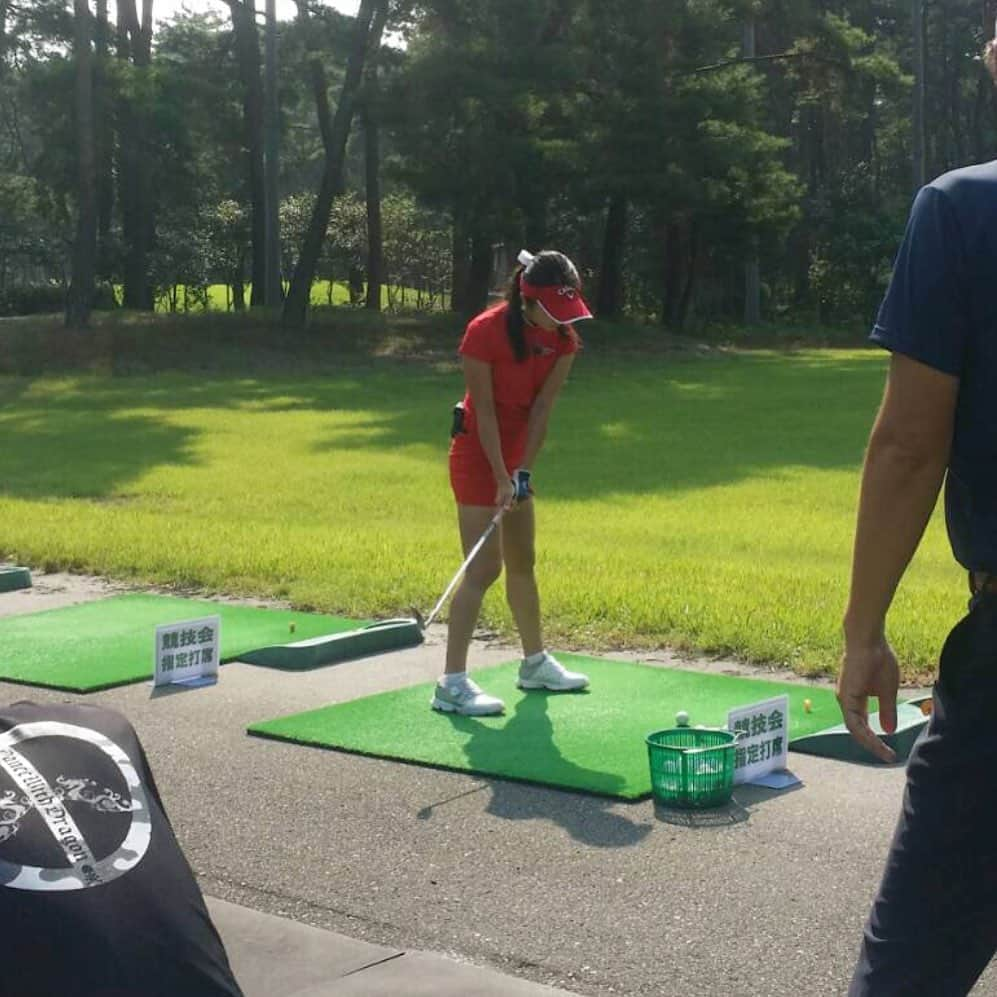 野田すみれさんのインスタグラム写真 - (野田すみれInstagram)「今日はゴルフサバイバル⛳️ 10月の陣🏌️‍♂️ BS 日テレ  是非見てください😊 . . . . ライン公式アカウントできました❤️ 登録宜しくお願いしまーす😊❤️ lD↓ @434qphah  URL↓ http://nav.cx/C2JStye . . . . . . . 10月のwithラウンド追加募集中ですよん⭐️ 15.24.31 皆さん一緒にラウンドしましょ🌟 詳しくはSUMIRE-IROホームページから♡ . . SUMIRE-IROからも インターネットラジオで聴けるので 是非チェックして下さい☺️ . . 合わせて、12/21クリスマスチャリティーコンペも募集中です❣️ 皆さんのご応募お待ちしてます⛳️ . . ☆★☆★☆★☆★☆★☆★☆★☆★☆★☆★☆★☆★☆★ 【クリスマスチャリティーコンペ】 12月21日クリスマスチャリティーコンペ🎄♡ 募集開始しました😊❣️ . . 【すみれwithラウンド】 10月、11月、12月も募集開始しました❣️ よろしくお願いします🥺 .. 【YouTube】 Youtubeも始めました❤️チャンネル登録してね♡ https://youtu.be/0pBLyKkQQlI .. 【Twitter】 ラジオ番組公式ツイッターオープン♡  私がパーソナリティーを務めるラジオ番組 (ミルキースマイルSUMIRE-IRO)の 公式ツイッターがオープンしました😊 質問やリクエスト、応援メッセージは 公式ツイッターから募集しています😊 みんなフォローしてください♡ 公式ツイッターアカウントはこちら💁‍♀️ URL:https://twitter.com/sumireiro_834/ twitterID:@sumireiro_834❤️ .. 【WEBサイト】 詳しい情報は公式サイトをチェックしてね🌟 公式サイト「SUMIRE-IRO」 URL:https://sumire-iro.com リンクはプロフィール欄に設置してますよ🌟 .. #SUMIREIRO #sumirepremiumfamily  #クリスマスチャリティーコンペ #すみれwithラウンド ☆★☆★☆★☆★☆★☆★☆★☆★☆★☆★☆★☆★☆★」10月11日 17時55分 - sumire0208