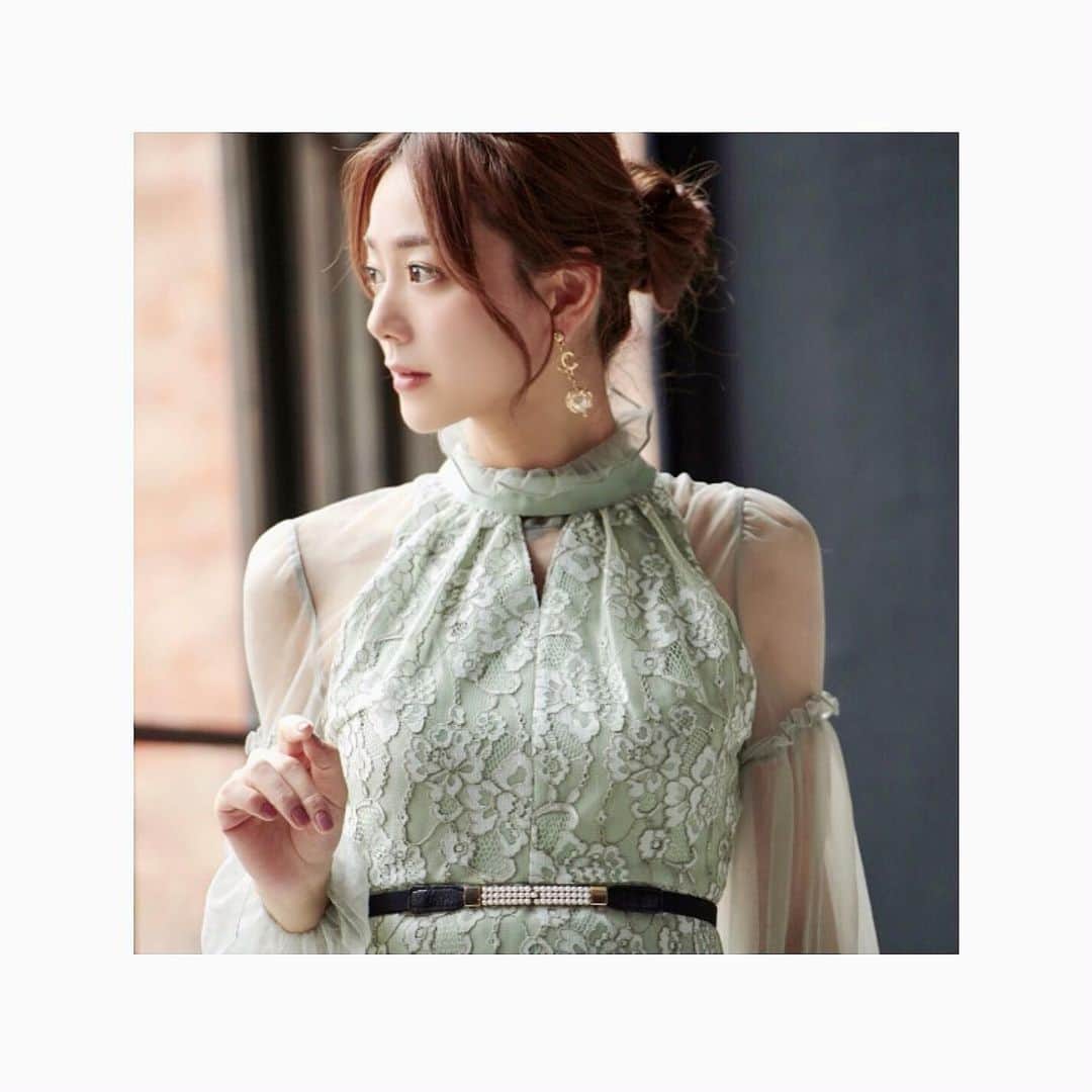 西村みえこさんのインスタグラム写真 - (西村みえこInstagram)「こんなカラーも 素敵。  実は2wayです👗  #japan #tokyo #nmtinc #model #fashion #instafashion #mieko #ruirueboutique #dress #onepiece  #ルイルエブティック #西村みえこ」10月11日 18時21分 - mieko_nishimura_