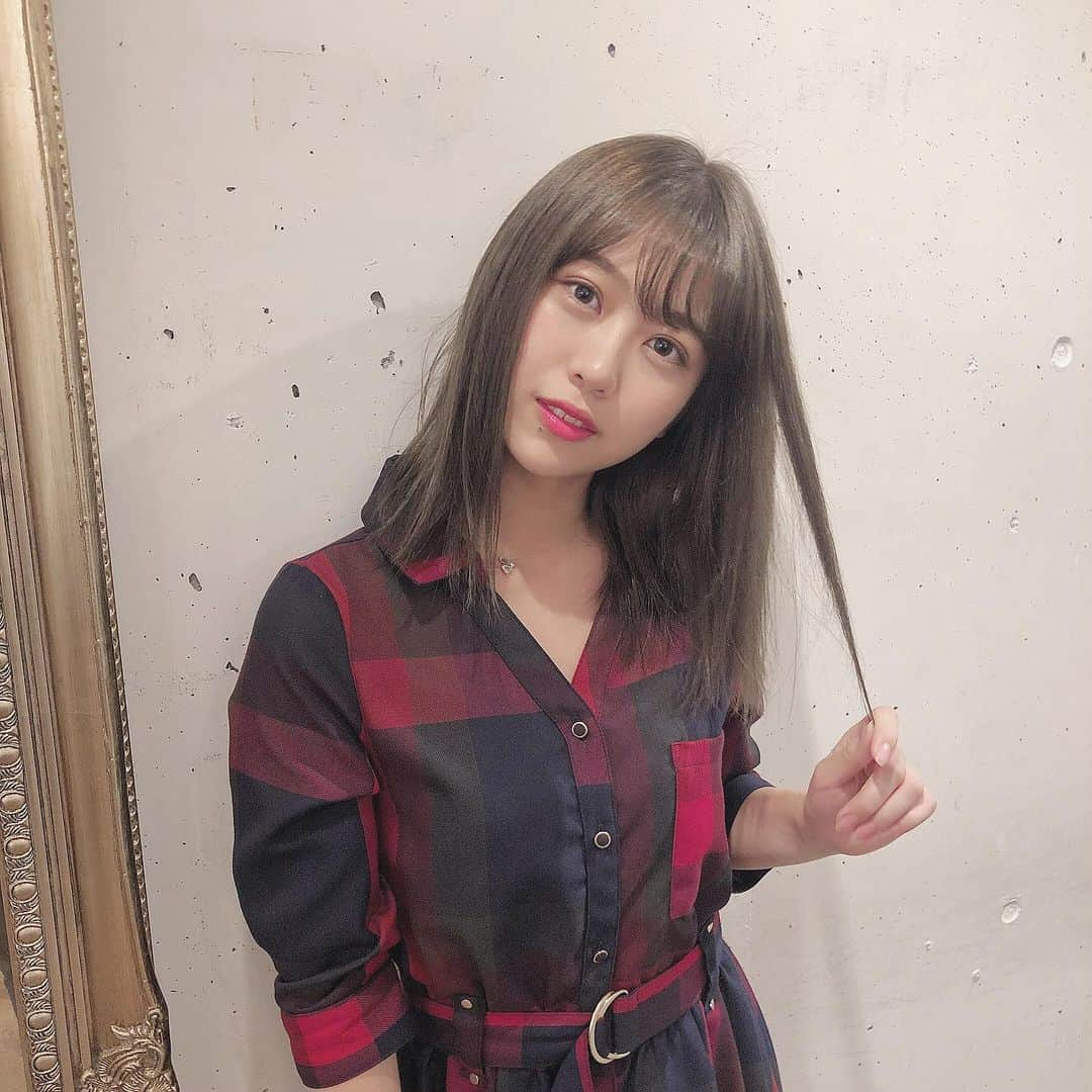 篠崎彩奈さんのインスタグラム写真 - (篠崎彩奈Instagram)「_ 先日 @heartim__lobby で 髪のメンテナンスを...✂︎❤︎ . さらさらつるつるになりました ありがとうございました☺︎ . #アッシュグレージュ #アッシュカラー #髪質改革トリートメント」10月11日 18時53分 - ayana.s_official