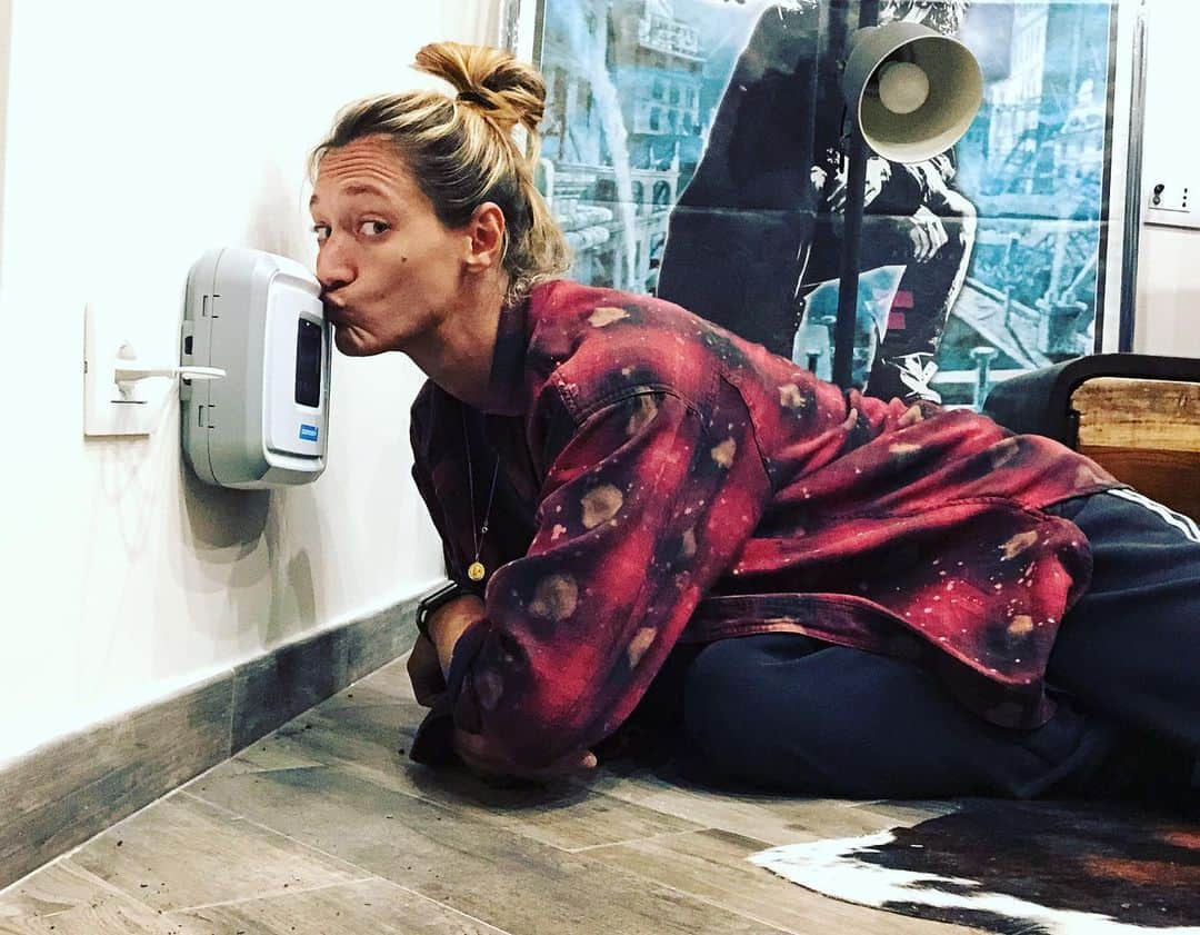 ヴァレンティナ・アリゲッティさんのインスタグラム写真 - (ヴァレンティナ・アリゲッティInstagram)「Trasformare la tua piccola palude in un’oasi 🏝? Si può!  Per saperne di più: www.domodry.it  #scaccomattoallumidità #risalitaorapuoiscendere #nonmancherai #muriasciuttipersempre #domodry」10月11日 18時48分 - valearrighetti13