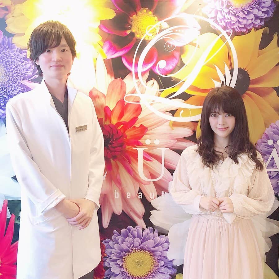 山田あかりさんのインスタグラム写真 - (山田あかりInstagram)「ルラ美容クリニック高田馬場院へ﻿ ピコトーニングをしに行ってきたよ🥰﻿ ﻿ 前に言ってた毛孔性苔癬の治療で﻿ 太ももの裏とおしりに当ててもらってるよ(ﾉ´▽｀)ﾉ♪﻿ ﻿ 色素沈着までしてて嫌だったんだけど 1回でも1/3くらい改善されてて、﻿ これからの経過が楽しみ☺️♥️﻿ ﻿ 前はコンプレックスで 毎日ケアしてもほとんど良くならなくて それでも頑張って続けてて 何年も何年も悩んでて、 今回本当にピコをやってみてよかったと思う☺️ 今ではお風呂上がりのケアの時間が短縮されたよ🥰  美容クリニックって、綺麗になりたいだけの人じゃなくて コンプレックスも軽減するからいいところだなと思う🥰  痛みとかはほとんどなくて、軽くピリピリってレーザー当たってるなーってイメージです！  ただ、痛みの感じ方のレベルは個人差があるので 看護師も表情や行動で痛みのアセスメントしながら 当てて強さも調節してくれるので安心できるとおもう☺️♥️ 女性でもし毛孔性苔癬の経過が気になる人がいたら写真で経過送るのでDMください♬︎♡﻿ ﻿ @daitakeuchi0428﻿ @lulaclinic﻿ ﻿ ﻿ ピコトーニング 8900円﻿ (美白・くすみ改善効果)﻿ ピコフラクショナル 2万5000円﻿ (毛穴・美肌効果)﻿ ﻿ #いいね #いいね返しは絶対 #좋아요반사 #좋아요태러 #인친황영 #ルラ美容クリニック #武内大 #高田馬場 #ピコトーニング #ピコトーニングならルラ美容クリニック #ピコトーニングレーザー #ピコフラクショナル #ピコフラクショナルレーザー #ピコフラクショナルならルラ美容クリニック #美容皮膚科 #美容クリニック #二の腕のブツブツ #二の腕のザラザラ #毛孔性苔癬 #毛孔性苔癬改善 #浴衣 #着物 #浅草 #浅草着物レンタル #浅草着物 #浴衣ヘアアレンジ #浅草浴衣レンタル」10月11日 19時21分 - akari030201