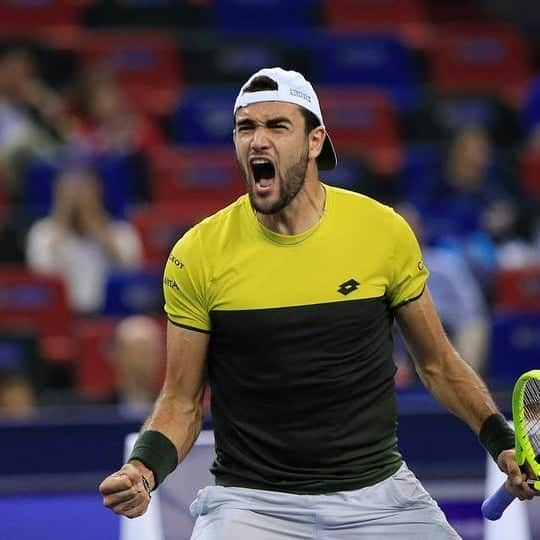 マッテオ・ベレッティーニさんのインスタグラム写真 - (マッテオ・ベレッティーニInstagram)「Semis! 💪 @rolexshmasters - What a fight against @domithiem - #enzosi#bigteam#lucone🧢🌀#barazza#canti🎶#brilla!」10月12日 1時14分 - matberrettini