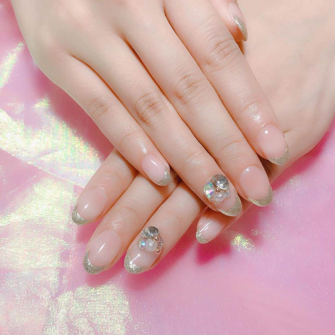 なかやまちえこさんのインスタグラム写真 - (なかやまちえこInstagram)「フレンチ✨ PremDoll 701+702 mix #nail #nails #nailart #ネイル #美甲 #ネイルアート  #clou #nagel #ongle #ongles #unghia #japanesenailart #manucure #네일 #젤네일 #네일아트 #네일리스트 #japanesenails #manicurist #gelnails #أظافر #フレンチネイル #Frenchnails #グリッターネイル #Qulle #まぁむ ちゃん」10月11日 22時58分 - chiekonakayama