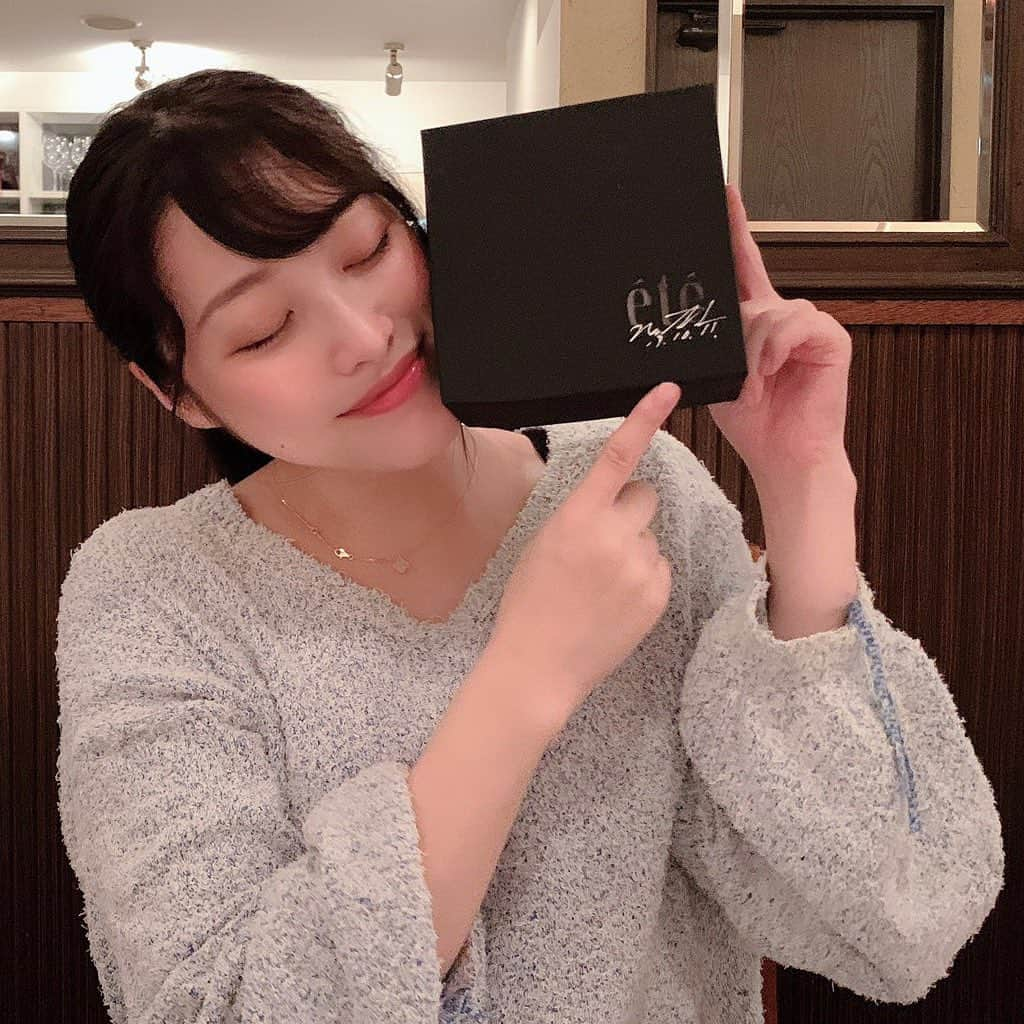 春原未来さんのインスタグラム写真 - (春原未来Instagram)「Today's dinner is the regular #florilege #gaienmae #asiabest50restaurants .  Always fun time.  And I brought #ete cake at the next restaurant and ate it.  Autumn limited chestnut cake.  I'm glad to have a delicious meal tomorrow, before the strongest typhoon ever landed in Tokyo.  Please be careful. . 今夜は定期訪問している,#フロリレージュ にてディナー。いつも楽しい！そして,次のお店に#エテ のケーキを持ち込んで, #ワイン #wine をいただきました。秋限定の栗のケーキと #kusuda #2016 の赤ワイン。(他にも02種類) 明日は #台風19号 が #東京 に上陸するとのこと。前夜に美味しいごはんが食べられて幸せでした。 . 帰りに見た空。#東京タワー #tokyotower がこんなにも曇ってる…。明日はくれぐれもお #気をつけて 😣💦大きな被害が出ませんように。 . #春原未来 #iloveeating #台風直撃 #安全第一 #前夜 #忘れられない日 #宝塚 まで休演だけど,#紅ゆずる さんの『泣かないで』『悲しまないで』のジェスチャー通り,受け止めます。#星組 #千秋楽 #ライブビューイング はなんとしても見届けたい！！」10月12日 2時33分 - sunohara_miki