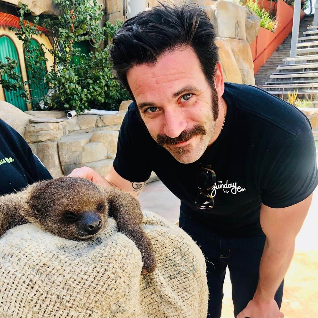 コリン・ドネルさんのインスタグラム写真 - (コリン・ドネルInstagram)「Continued the birthday celebration with an amazing visit to the @sandiegozoo! Thank you to @thekuriouskelly and team for taking the time with us and making @pattimurin and I smile in the biggest way possible!」10月12日 2時35分 - colindonnell