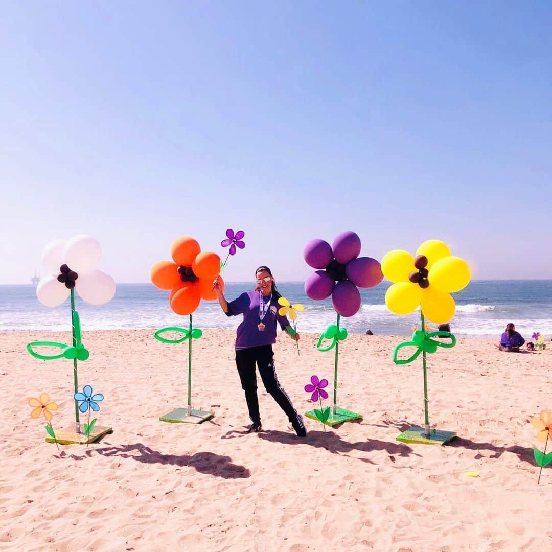 リサ・アンさんのインスタグラム写真 - (リサ・アンInstagram)「A little #flashbackfriday with a special thank YOU 🌺 to all of you who contributed to the success of the @alzassociation #walk2endalz 💜」10月12日 2時35分 - thereallisaann