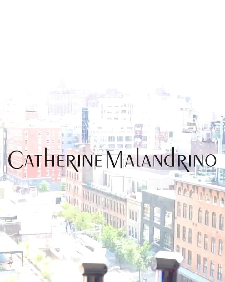のインスタグラム：「Fun, flirty and feminine. @joycorrigan @brooksnader #catherinemalandrino #catherinecatherine #perfume #fragrance #fallfashion #workwear」