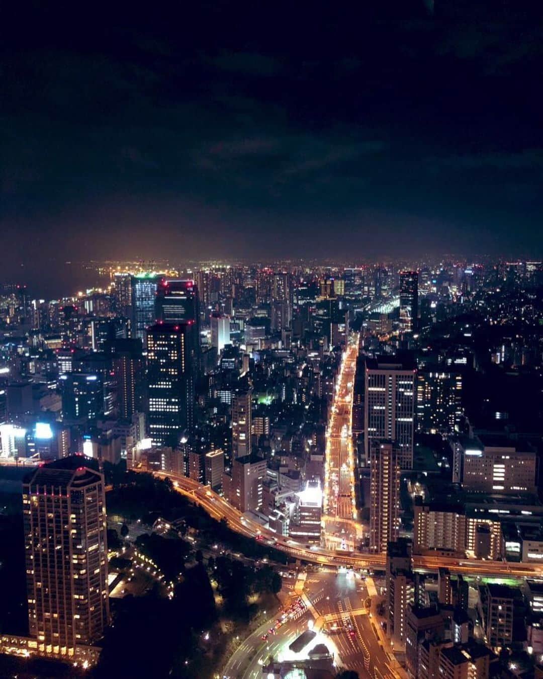 飛鳥りんのインスタグラム：「🌃」