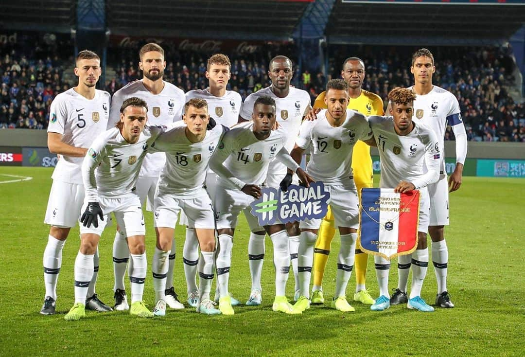 スティーヴ・マンダンダのインスタグラム：「Contrat rempli à Reykjavik. Bravo à La Team. Rendez-vous lundi au stade de France face à la Turquie. #fiersdetrebleus 🇫🇷」